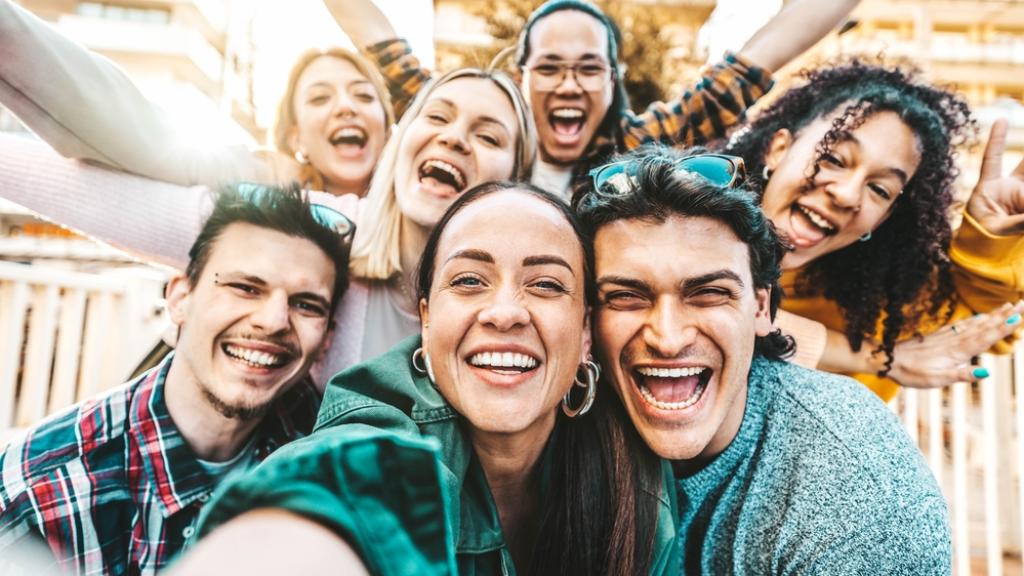 Revelan relevancia de ajustar oferta para la generación Z